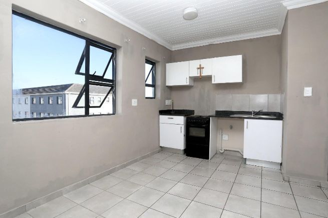 2 Bedroom Flat To Let